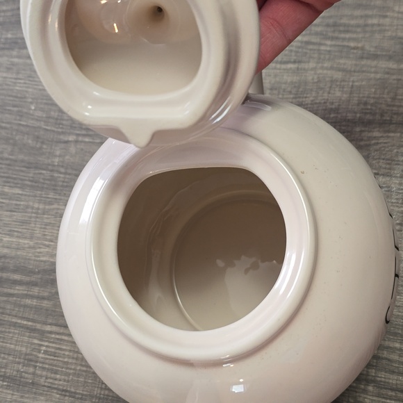 Rae Dunn teapot - Picture 4 of 4